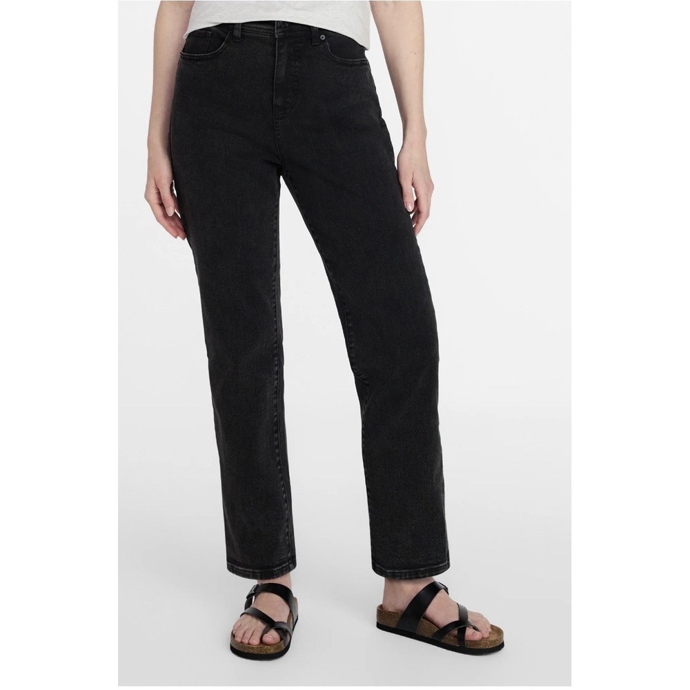 Time & Tru Women High Rise Straight Leg Jeans Black Denim Size 6 Inseam 26"